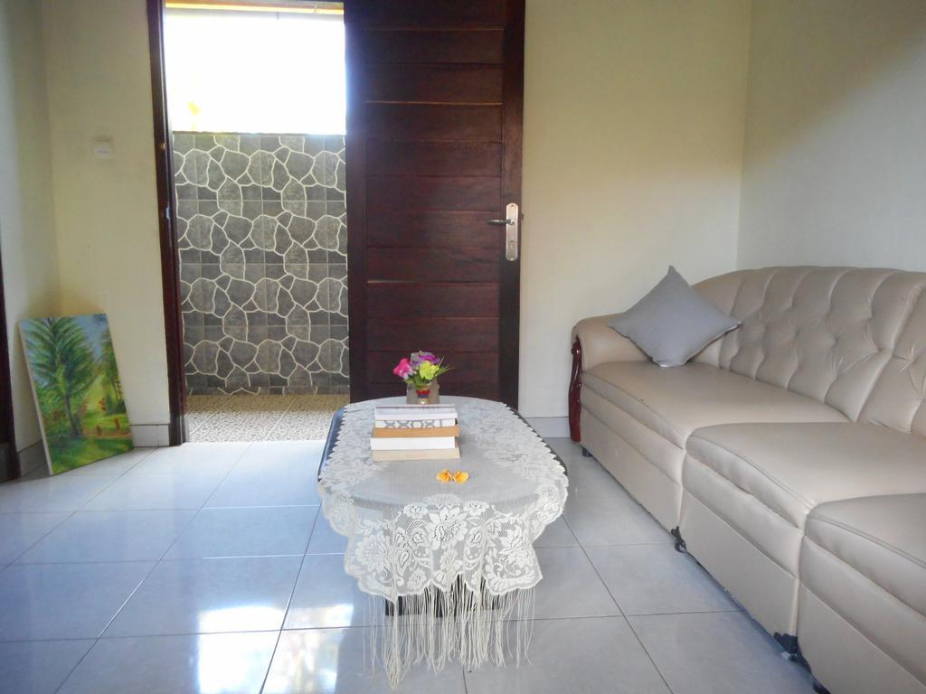 Cegeng Lestari Guesthouse ซิเดอมัน ภายนอก รูปภาพ